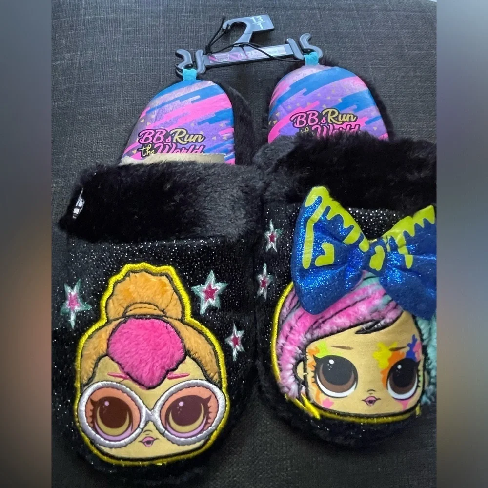 L.O.L. Surprise! Black and Pink Slippers